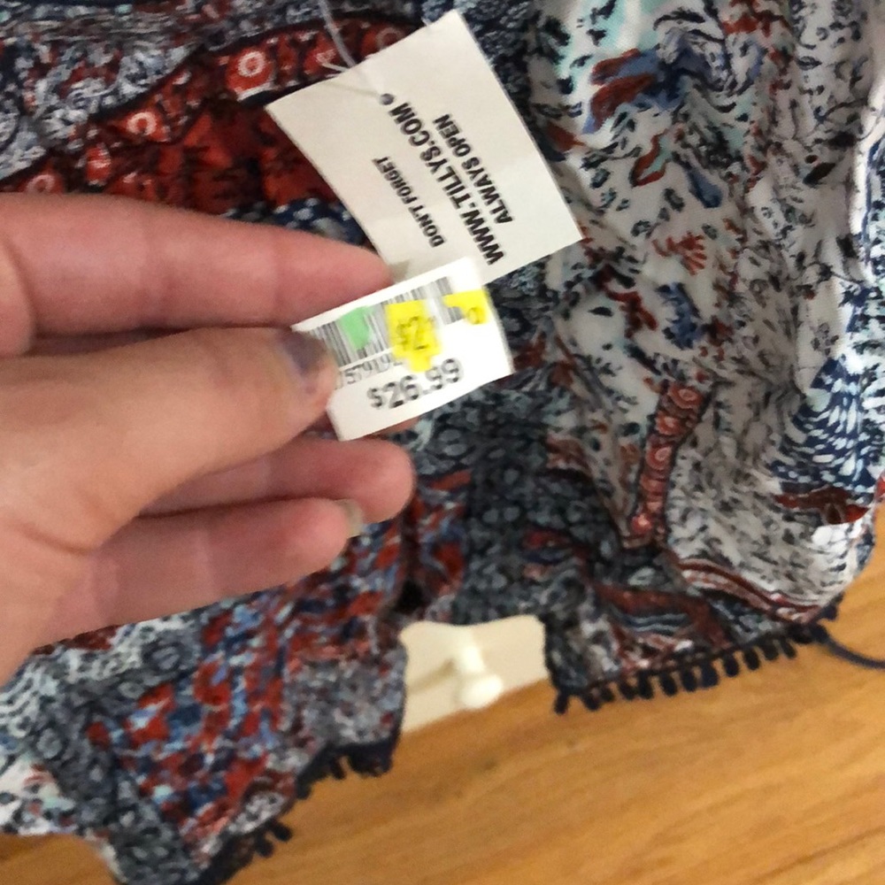 Cute patterned tank - Picture 3 of 3